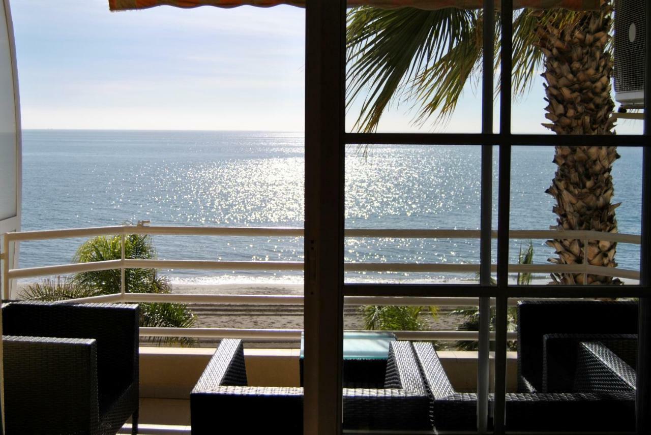 Apartamento Frente Al Mar,Primera Linea رينكون ذي لا مْبيكتوري المظهر الخارجي الصورة
